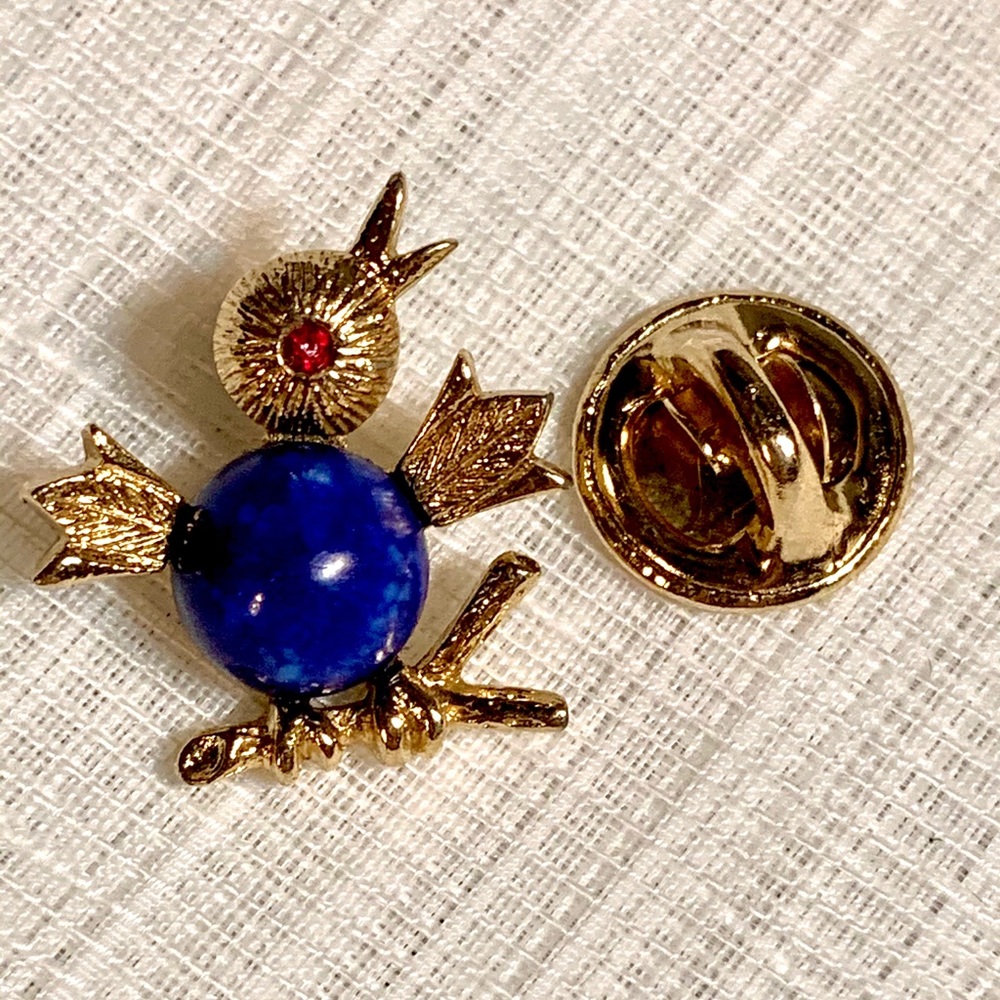 Vintage Sarah Coventry Baby Bird Tie Tack or Pin